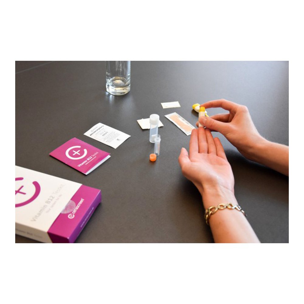 Vitamin B12 Test Sunday Natural · HoloTCBluttest · bequem zuhause